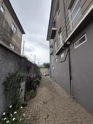 Furnished 13bdrm Apartment in Jahi for rent