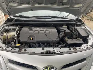 Toyota Corolla 2012 Silver