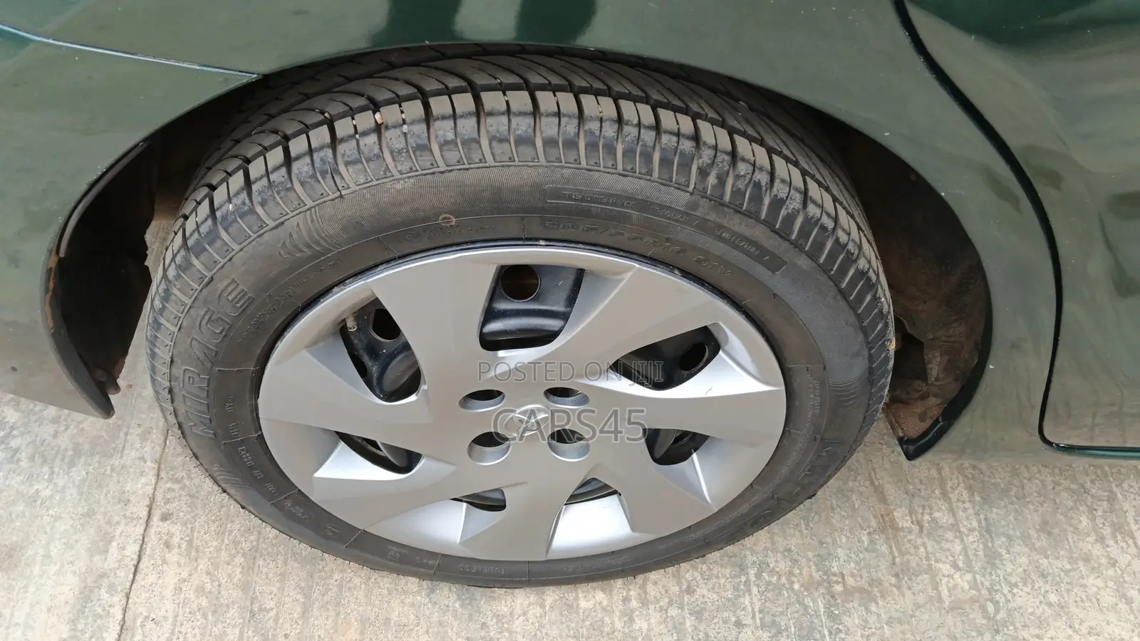 Toyota Corolla 2015 Green