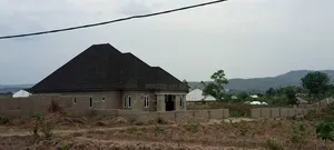 4bdrm Bungalow in Lokoja for sale