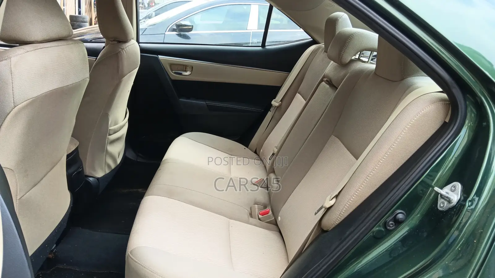 Toyota Corolla 2015 Green