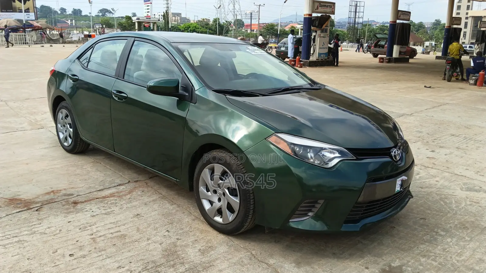 Toyota Corolla 2015 Green