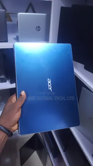 Laptop Acer Swift 14 8GB Intel Core i5 SSD 256GB