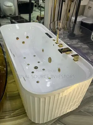 Luxurious Acrylic Bath Tub With Jet