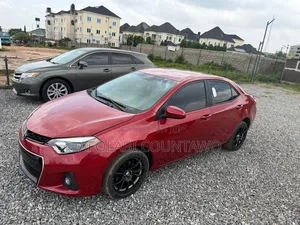 Toyota Corolla LE 4dr Sedan (1.8L 4cyl CVT) 2016 Red