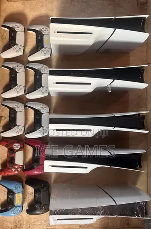 Ps5 Slim With 2 Pads and 5 Games