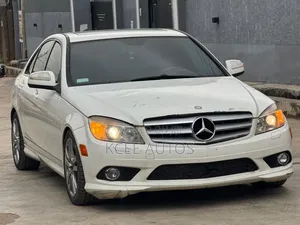 Mercedes-Benz C300 2009 White