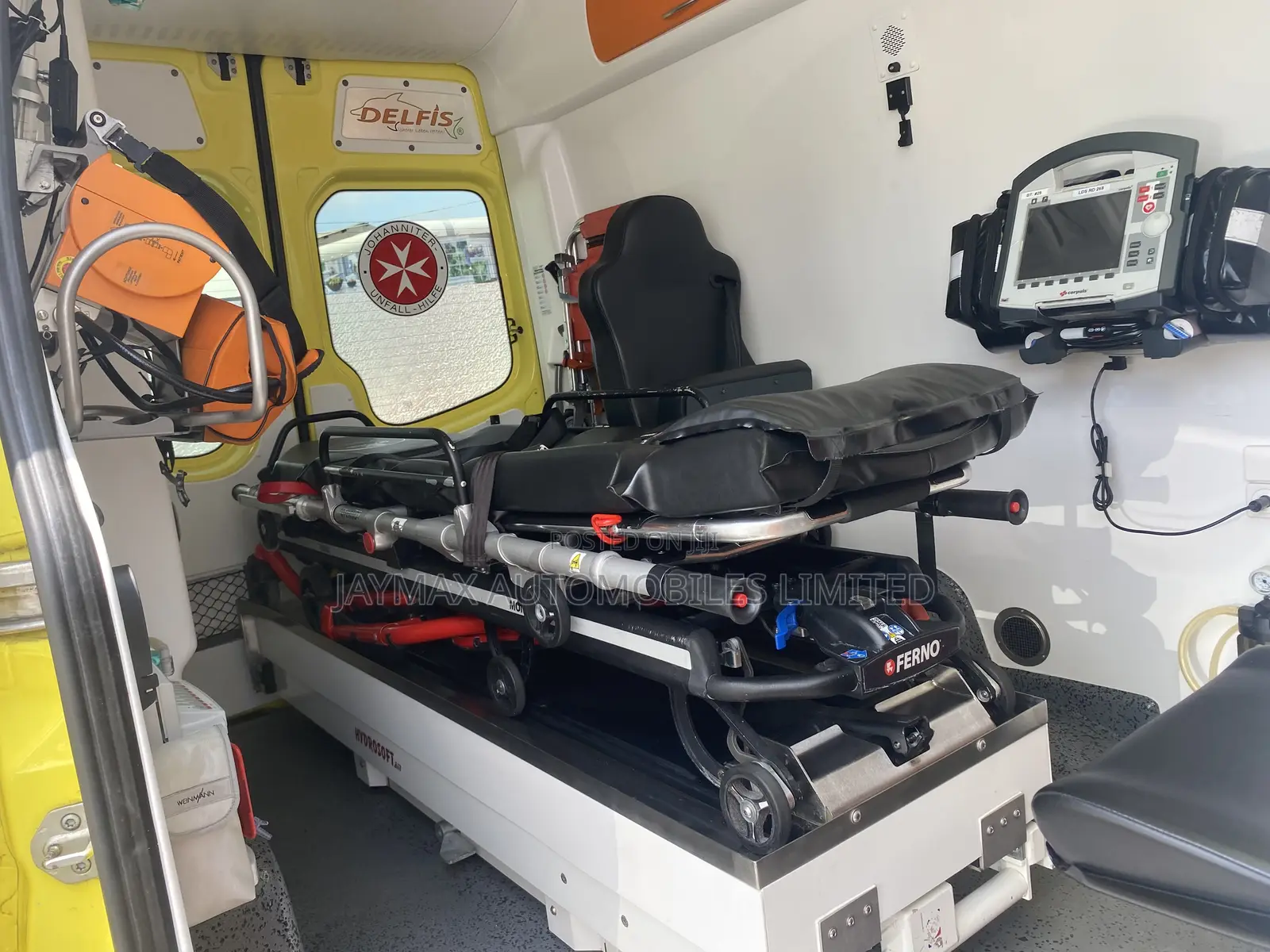 Mercedes-Benz Sprinter 2018 Yellow
