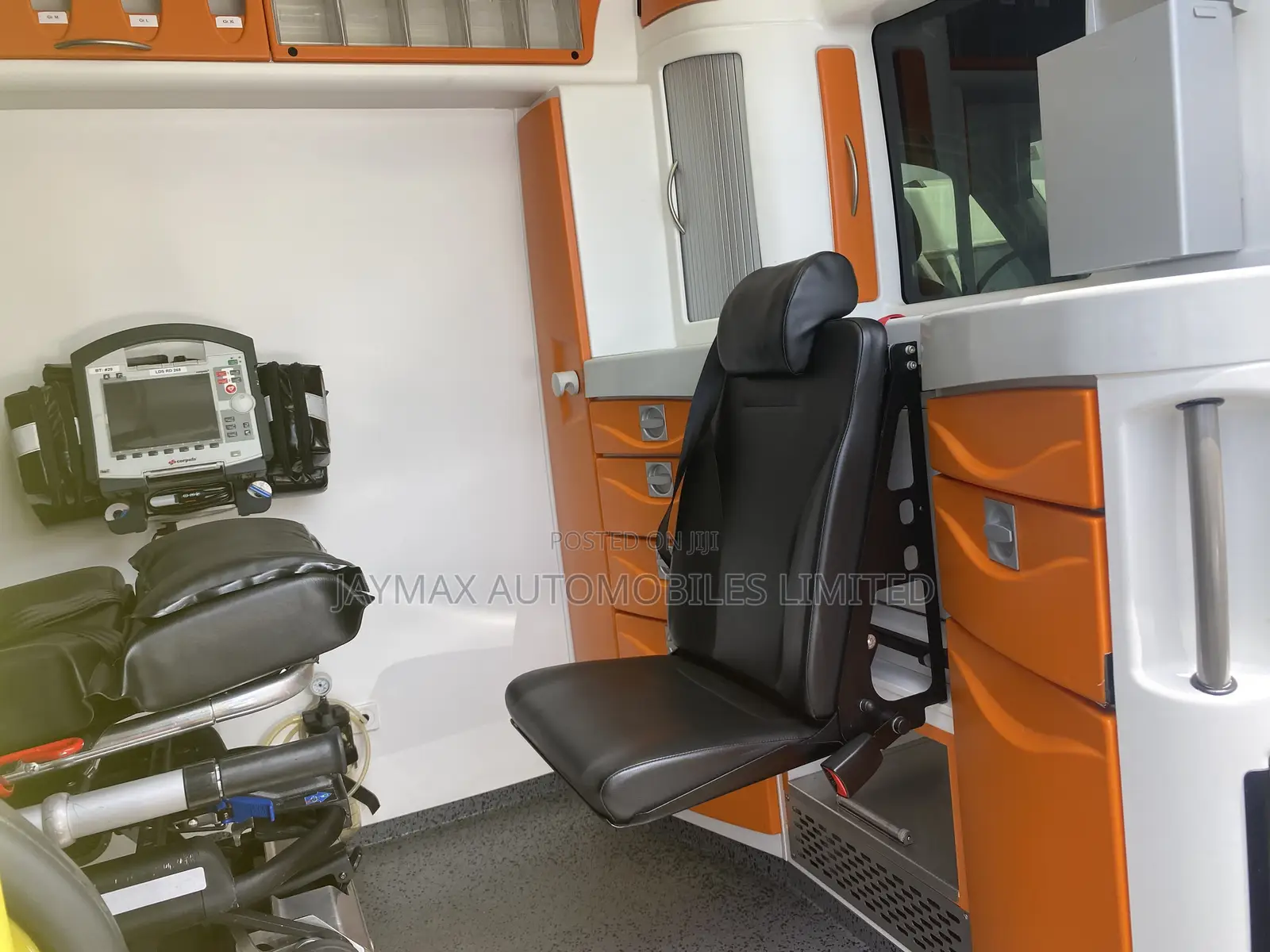 Mercedes-Benz Sprinter 2018 Yellow
