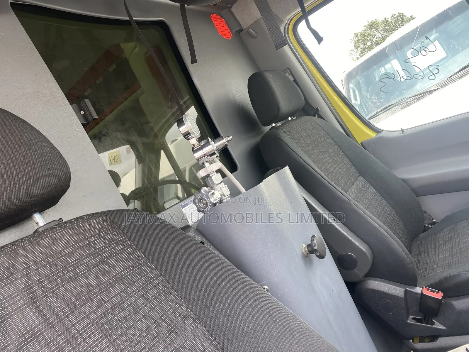 Mercedes-Benz Sprinter 2018 Yellow