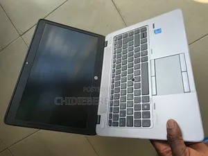 Laptop HP EliteBook 840 G2 8GB Intel Core i7 SSD 256GB