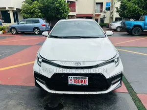 Toyota Corolla 2024 White