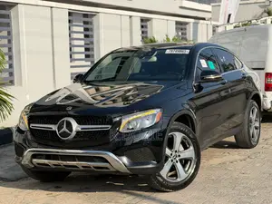 Mercedes-Benz GLC-Class 2017 Black