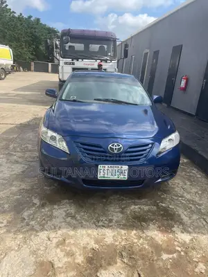 Toyota Camry LE 4dr Sedan (2.4L 4cyl 5A) 2009 Blue