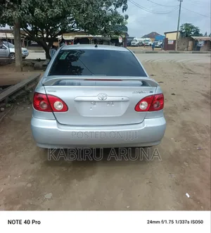 Toyota Corolla 2004 Silver
