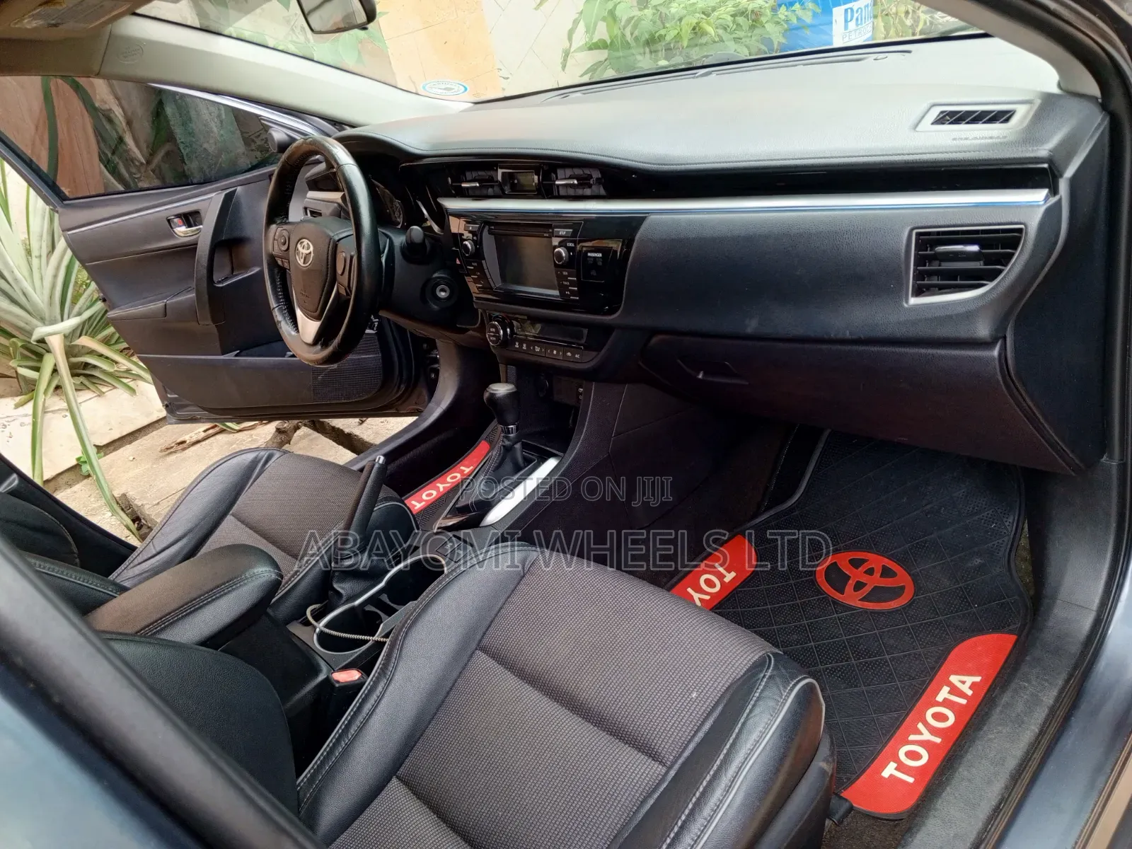 Toyota Corolla 2016 Gray