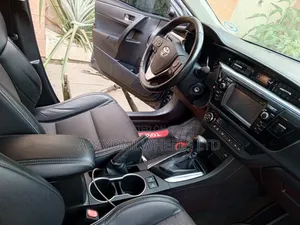 Toyota Corolla 2016 Gray