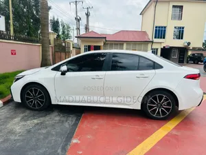 Toyota Corolla 2024 White