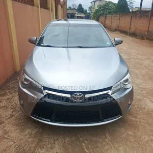 Toyota Camry SE 4dr Sedan (2.5L 4cyl 6A) 2017 Silver