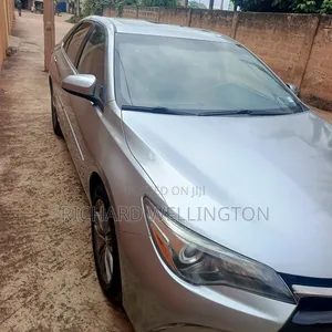 Toyota Camry SE 4dr Sedan (2.5L 4cyl 6A) 2017 Silver