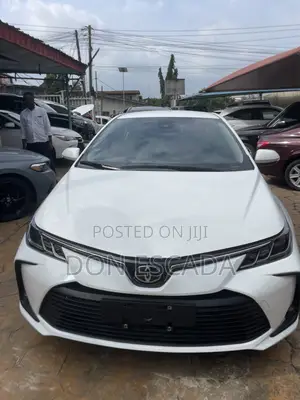 Toyota Corolla 2023 White