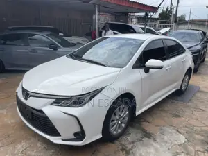 Toyota Corolla 2023 White