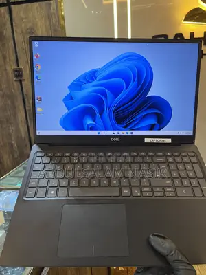 Laptop Dell Vostro 15 5590 16GB Intel Core i5 SSD 256GB