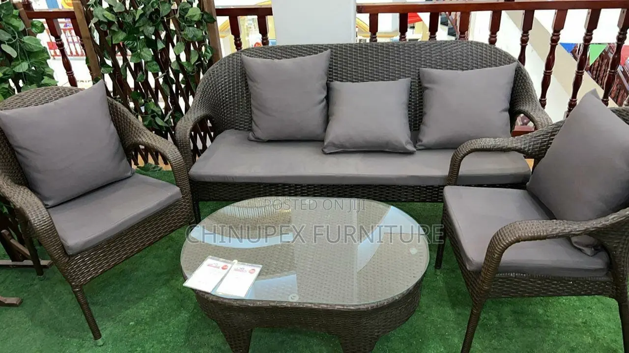 5 Seaters Luxury Rattan Chairs Outdoors