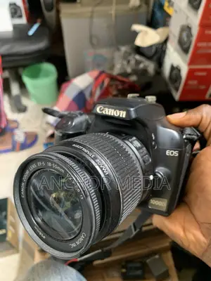 Canon Eos 1000D DSLR Photo Camera With 18-55mm Lens