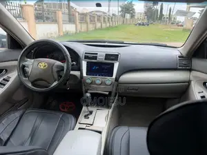 Toyota Camry LE 4dr Sedan (2.4L 4cyl 5A) 2008 Gray