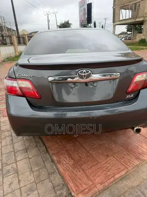 Toyota Camry LE 4dr Sedan (2.4L 4cyl 5A) 2008 Gray