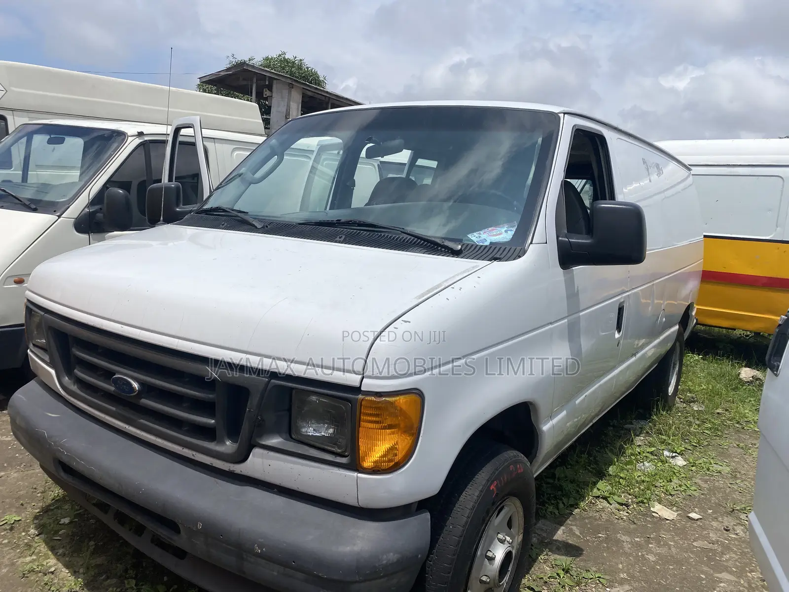Ford E250 2010 White