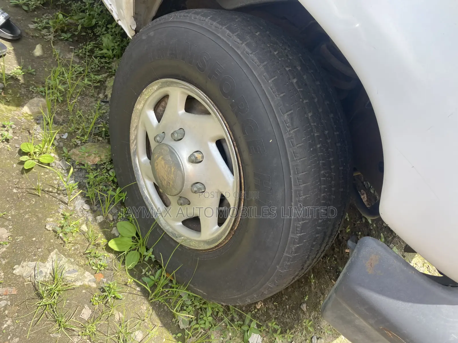 Ford E250 2010 White