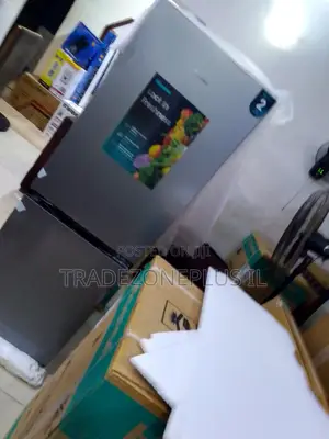 124-Litre Hisense Fridge – Ideal for Fresh Food and Beverages