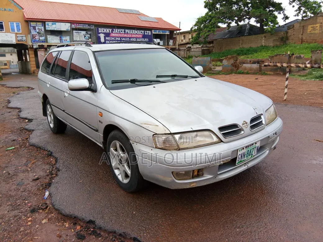 Nissan Primera 2002 Silver