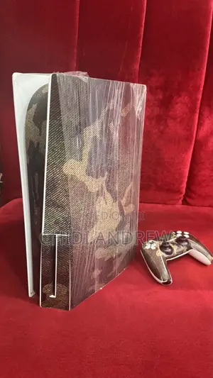 Clean Ps5 With Controller