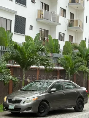 Toyota Corolla 2010 Gray