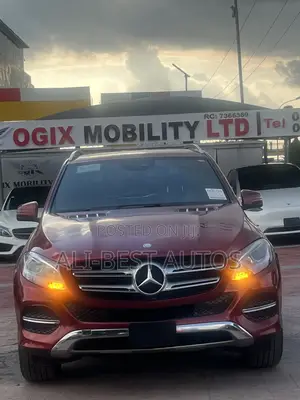 Mercedes-Benz GLE-Class 2016 Red