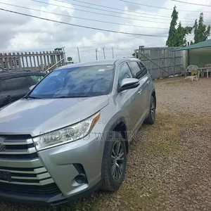 Toyota Highlander 2017 Silver