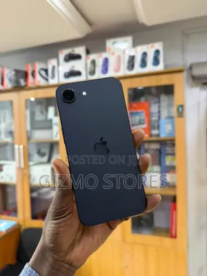 Apple iPhone 16e 128 GB Black
