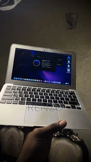 Laptop Apple MacBook Air 2015 4GB Intel Core i5 SSD 128GB