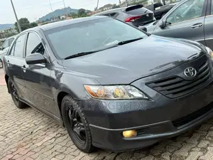 Toyota Camry SE 4dr Sedan (2.4L 4cyl 5A) 2008 Gray