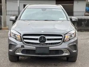 Mercedes-Benz GLA 250 2016 Gray