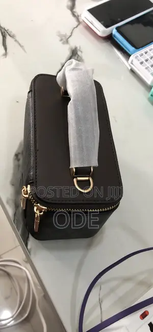 We Sale Bags,shoes,clothes,and Jewelry
