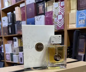 Club De Nuit Oud Perfume