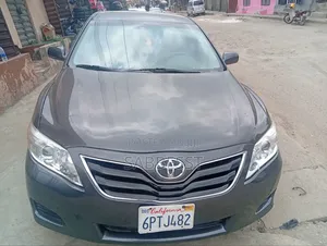 Toyota Camry 2009 Gray