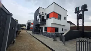 2bdrm Bungalow in Dolphin Courts, Obafemi-Owode for sale