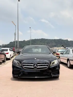 Mercedes-Benz E300 2016 Black
