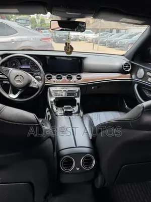 Mercedes-Benz E300 2016 Black