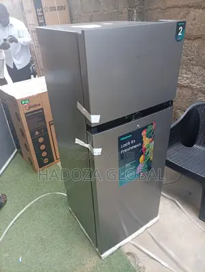 Hisense Modern Refrigerator Freezer